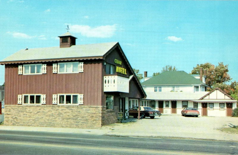 Cedar Motel (Bennett Motel, Clarks Motel) - Cedar Motel Vintage Postcard Back